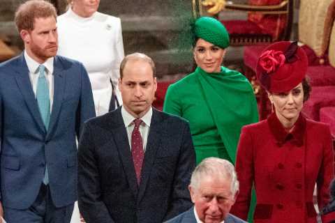 Prince Harry ‘scrambled to tell his family about memoir “moments” before book news was announced –..