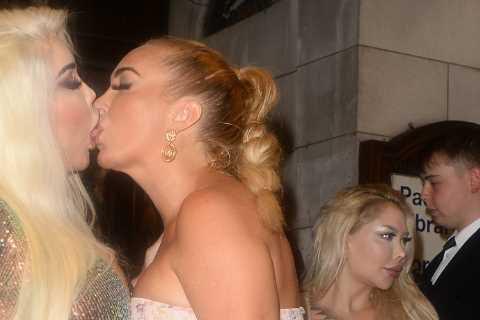 Aisleyne Horgan-Wallace snogs Jessica Alves and sucks her TONGUE as they leave Reality TV Awards