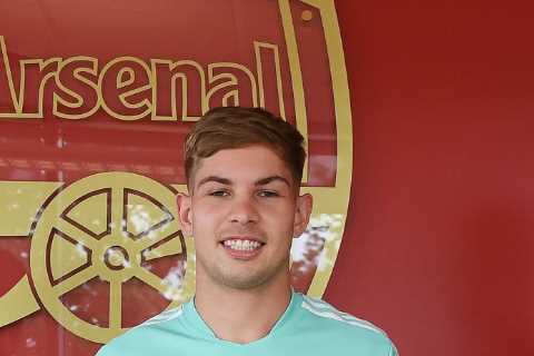 Arsenal boss Arteta explains decision to hand Smith Rowe ‘famous’ No 10 shirt and praises his..