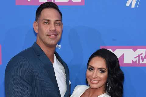 Jersey Shore’s Angelina Pivarnick almost slips out of bikini in new photo after boob job and butt..
