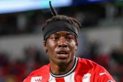 Leicester and Crystal Palace must pay £20m for Noni Madueke with PSV desperate to keep hold of..