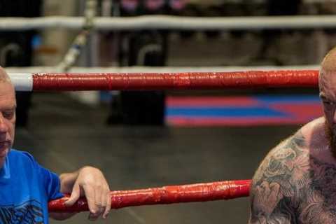 Eddie Hall vs Hafthor Bjornsson OFF after The Beast suffers ‘serious injury’ with Thor now looking..