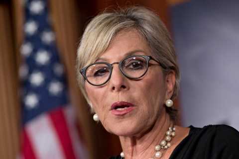 Former U.S. Senator Barbara Boxer robbed, assaulted in Oakland.