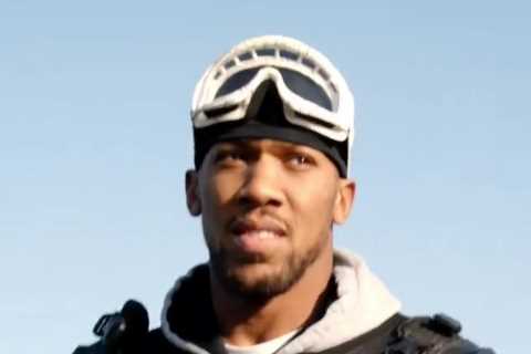 Watch Anthony Joshua tear up a dirtbike track as British sensation enjoys down time before Oleksadr ..
