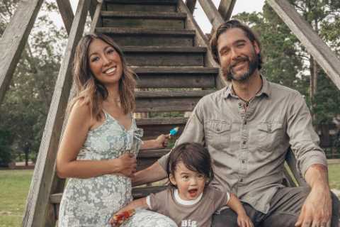 Duck Dynasty star Rebecca Robertson Loflin &amp; husband John expecting second child after..