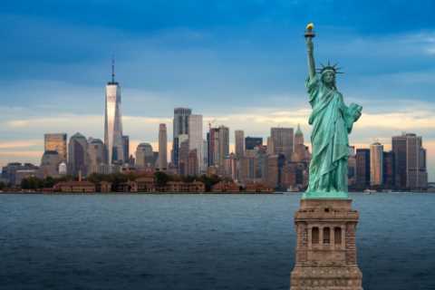 Holiday hope as US is pushed ‘left, right &amp; centre’ to reopen to Brits as double-jabbed..