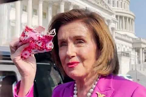 Pelosi blasted for branding Kevin McCarthy a ‘moron’ after GOP leader opposed new mask mandate for..