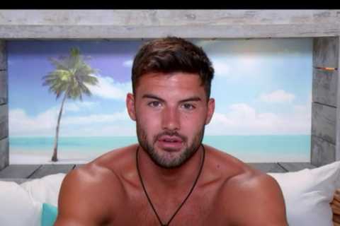 Inside Love Island Liam Reardon’s strict beauty regime including getting his eyebrows waxed every..