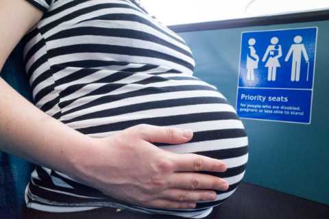 Pregnant women urged to get Covid jabs amid rise in expectant mums in hospital