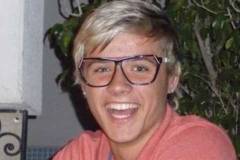 Love Island heartthrob Brad McClelland looks unrecognisable with bleached hair and glasses
