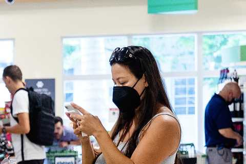 Vaccine and mask requirements: Big employers react to the Delta variant.