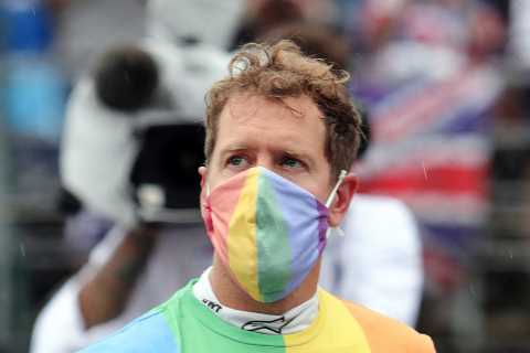 Lewis Hamilton slams FIA’s ‘bulls***’ decision to warn Sebastian Vettel for wearing rainbow T-shirt ..