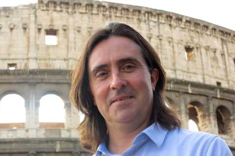 Neil Oliver sparks outrage after claiming he would ‘cheerfully risk catching Covid’ on GB News