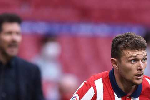 Man Utd in Kieran Trippier transfer boost with Atletico Madrid ‘lining up replacement in Roma’s..