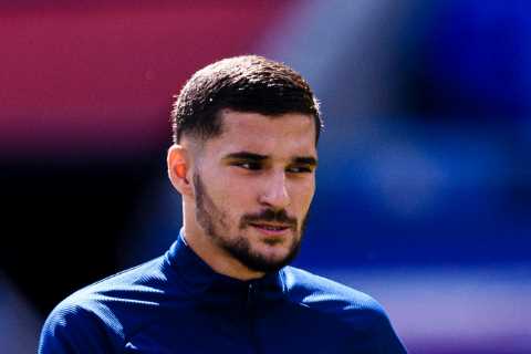 Houssem Aouar still wants Arsenal transfer this month with Lyon star’s agents stunned by Gunners’..