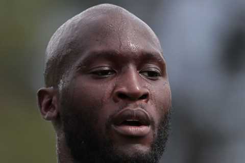 Chelsea ‘offer Lukaku £250,000-a-week’ wages ahead of making £100m transfer bid for Inter Milan..