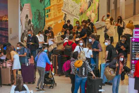 Biden Administration Planning to Require Foreign Travelers to Be Vaccinated