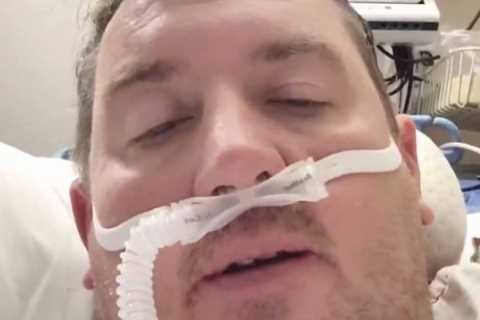 Anti-vaxxer who thought he was ‘invincible’ begs Americans to get Covid vaccine as he’s hooked to..
