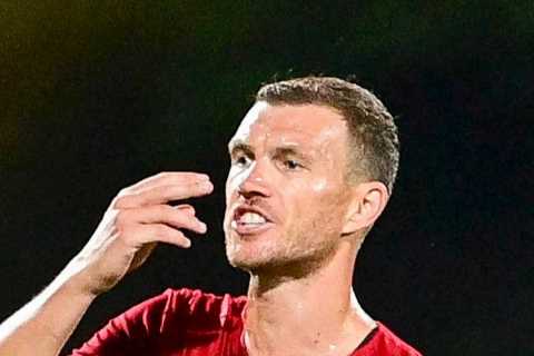 Edin Dzeko closes on Inter Milan transfer to replace Chelsea-bound striker Romelu Lukaku