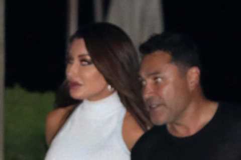 Boxing legend Oscar De La Hoya dating Holly Sonders after stunning ex-Golf Channel presenter’s..