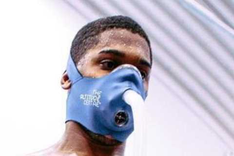 Anthony Joshua taking huge precautions to not catch Covid ahead of Oleksandr Usyk to avoid fight KO ..