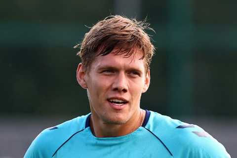 Leicester ‘launch £15m transfer bid for Southampton defender Jannik Vestergaard’ after Wesley..