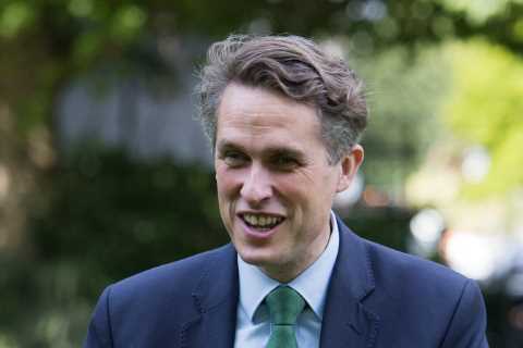 Gavin Williamson braced for more inflated grades as record numbers set to get top GCSEs