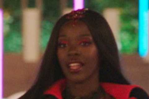 Love Islanders get each other’s heart rates pumping with sexy LAP DANCES for raunchy challenge