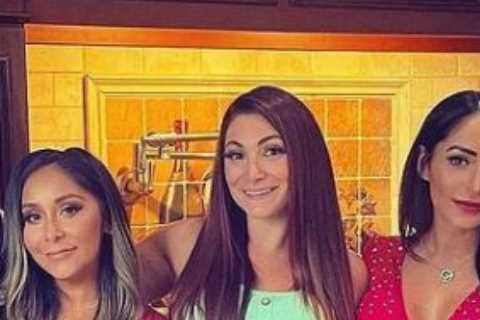 Jersey Shore’s Snooki, Angelina, JWoww, Deena and Lauren reunite for ‘girls day’ as cast starts..
