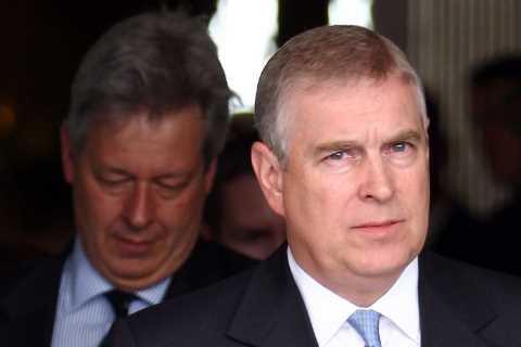Witness prepared to testify that he saw Prince Andrew groping Virginia Roberts