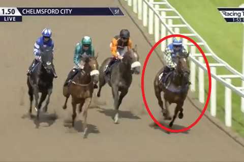 Watch wild horse ‘violently’ take out two other runners mid-race gifting Oisin Murphy ‘easiest win..