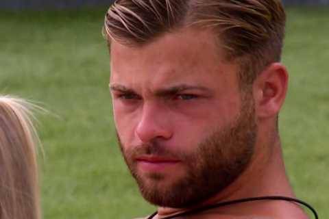 Love Island legend fears Jake is faking romance to win £50k prize saying ‘I’m so worried for..