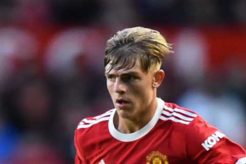 Man Utd defender Brandon Williams in advanced talks with Norwich over loan transfer