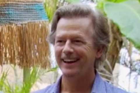 Bachelor In Paradise fans praise David Spade as ‘better host’ than Chris Harrison &amp; outraged..