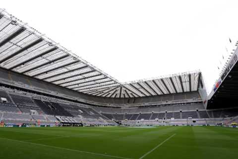 Covid anger in football growing with players in every team refusing jab despite UK population 75..