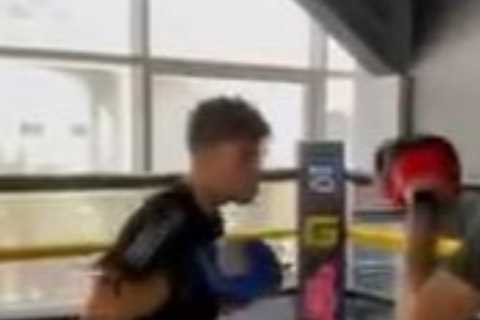 Watch Brit boxing legend Prince Naseem Hamed’s son Aadam look slick and sharp in training as he..