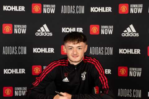 Man Utd prodigy Joe Hugill, 17, is 6ft 2in striker likened to Harry Kane and tipped by Solskjaer to ..