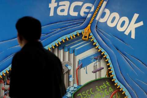Facebook, Fearing Public Outcry, Shelved Earlier Report on Popular Posts