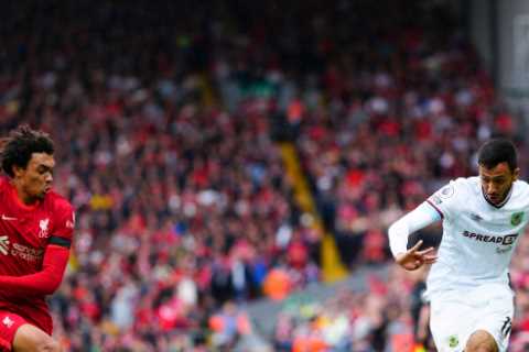Trent Alexander-Arnold’s incredible assist record continues with only Kevin De Bruyne above him in..
