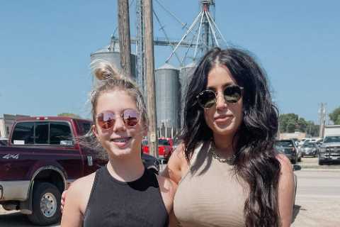 Teen Mom fans think Chelsea Houska, 29, and her oldest daughter Aubree, 11, look like sisters in..