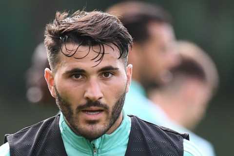 Arsenal rip up Sead Kolasinac contract as he ‘closes on Fenerbahce transfer after personal..