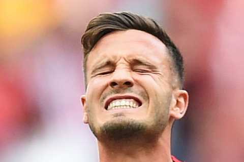 Chelsea eye swoop for Atletico Madrid star Saul Niguez but are focused on sealing Jules Kounde..