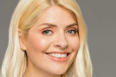Holly Willoughby and Lee Mack to put celebs through ‘death-defying’ challenges in new show Wim..