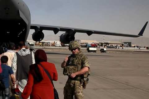 Dominic Raab vows to use ‘every last hour’ to get Brits out of Afghan – but refuses to rule out..