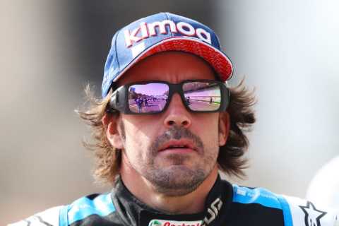 Fernando Alonso, 40, extends Alpine F1 contract into 2022 following epic Lewis Hamilton battle at..