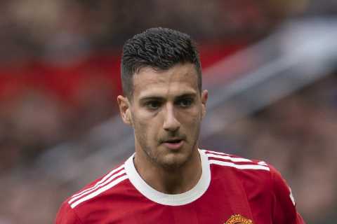 Man Utd in talks with Dortmund over loan transfer for Diogo Dalot despite him being their ONLY..