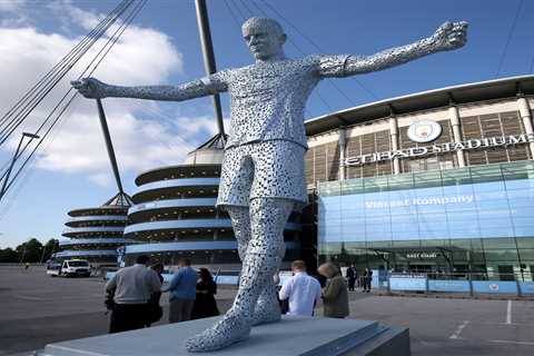 Man City unveil statues of Vincent Kompany and David Silva at Etihad for key roles in club’s..