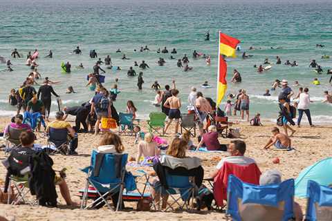 Devon and Cornwall face extra Covid ‘rules’ as visitors told ‘wear masks &amp; social distance’..