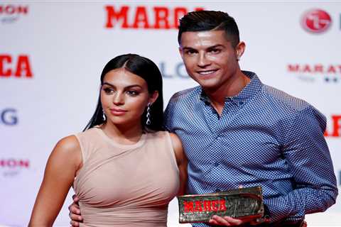 How many children does Cristiano Ronaldo have, what are their names, who are each of their mothers?
