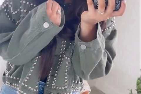 Teen Mom Chelsea Houska slammed by fans for promoting ‘ugly’ jacket and jeans
